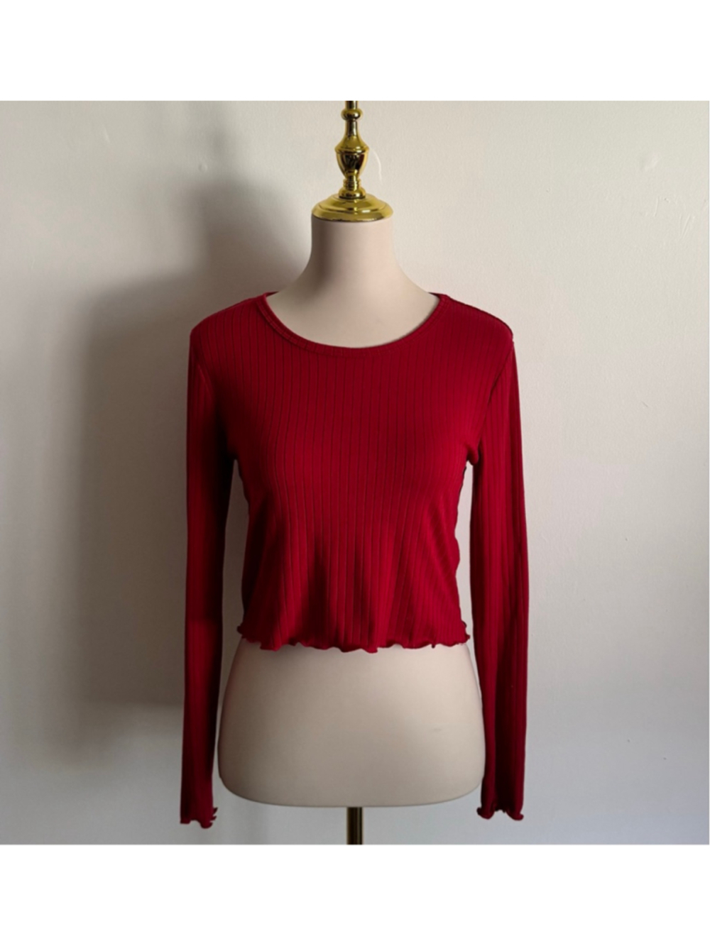 Women's Moa Moa Red Ribbed Long Sleeve Crop Top S